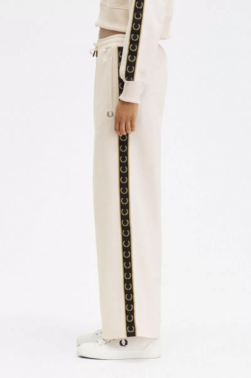 fred perry taped track damenhose seidig-pfirsichfarben