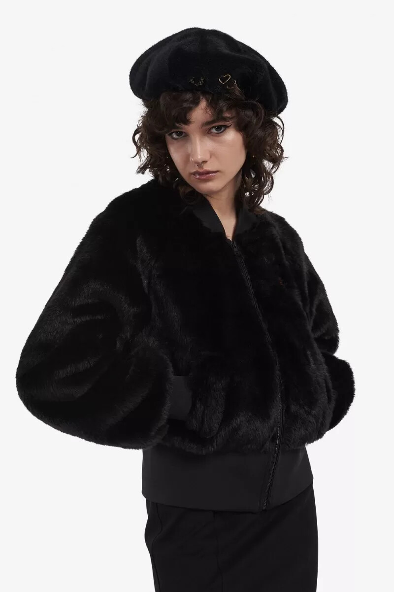 fred perry bestickte baskenmütze für damen schwarz