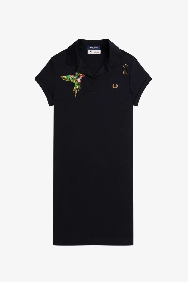 schwarzes damenkleid aus besticktem piqué von fred perry
