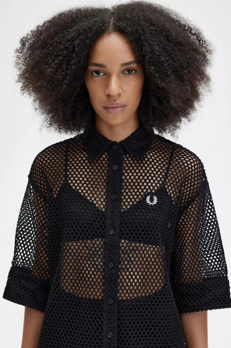 fred perry damenkleid mit offenem strickhemd schwarz