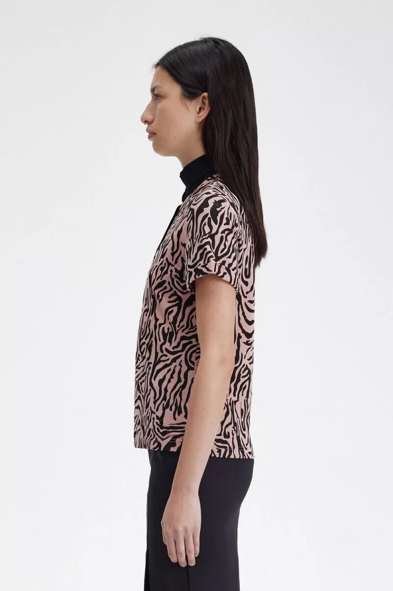 fred perry damen-poloshirt mit zebramuster altrosa