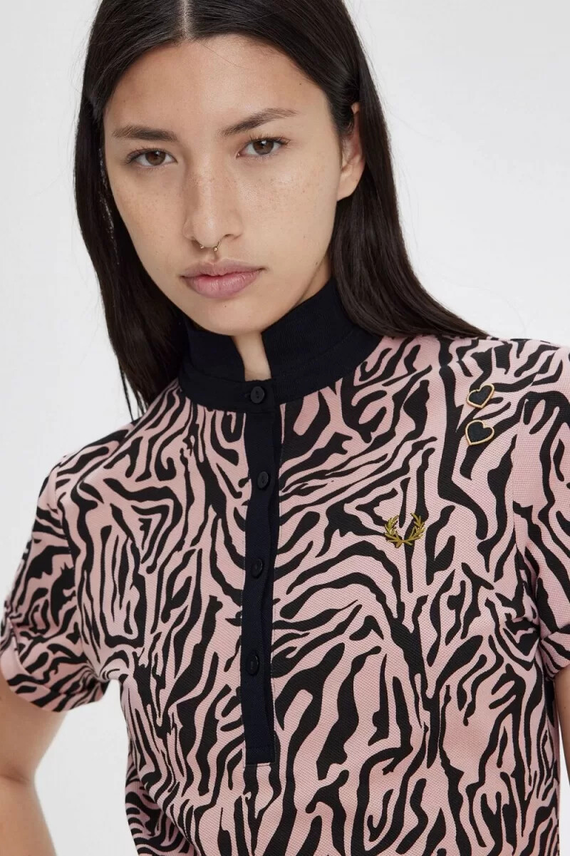 fred perry damen-poloshirt mit zebramuster altrosa