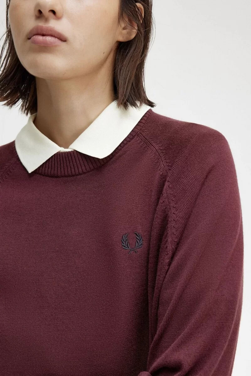 fred perry damenpullover mit rundhalsausschnitt farbe oxblood