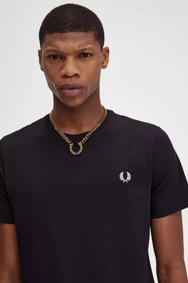 fred perry halskette mit klobigem lorbeerkranz damenschmuck gold