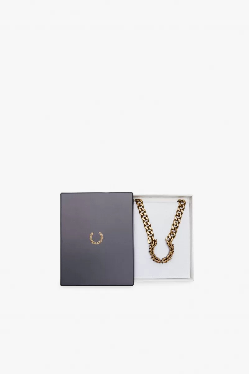 fred perry halskette mit klobigem lorbeerkranz damenschmuck gold