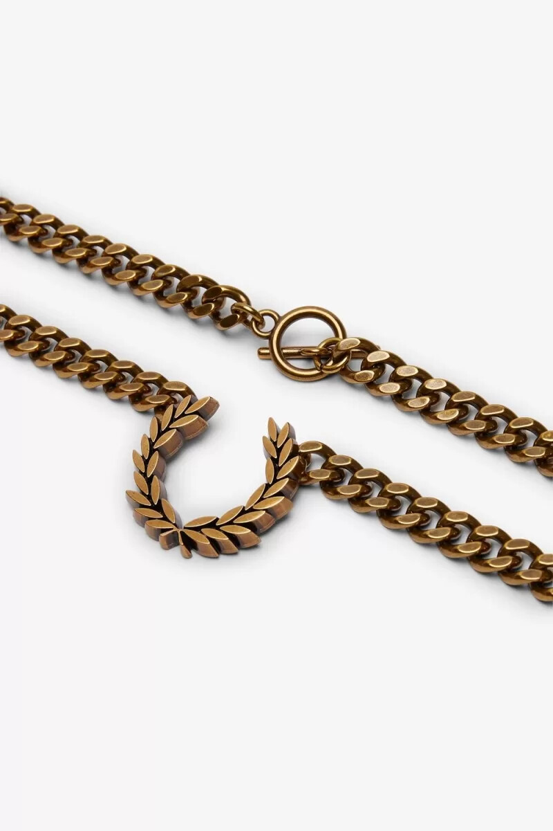 fred perry halskette mit klobigem lorbeerkranz damenschmuck gold
