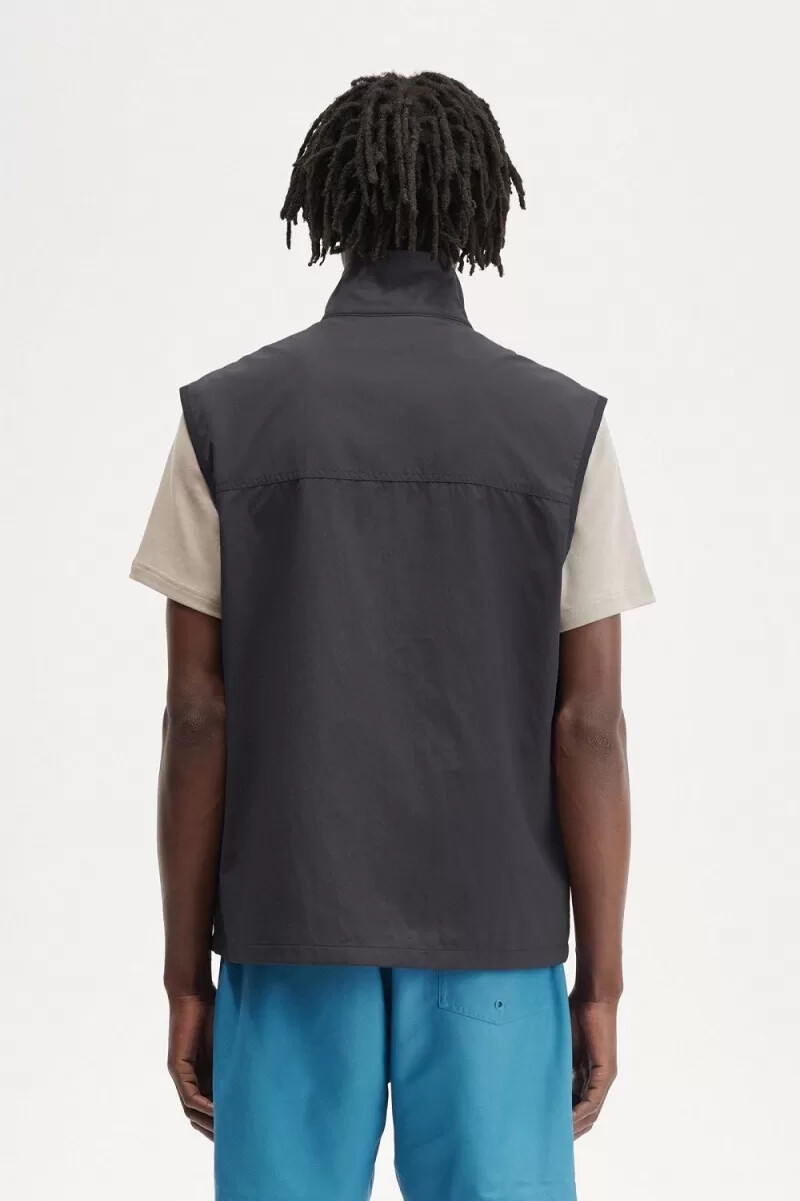 fred perry nylon-herrenweste ankergrau