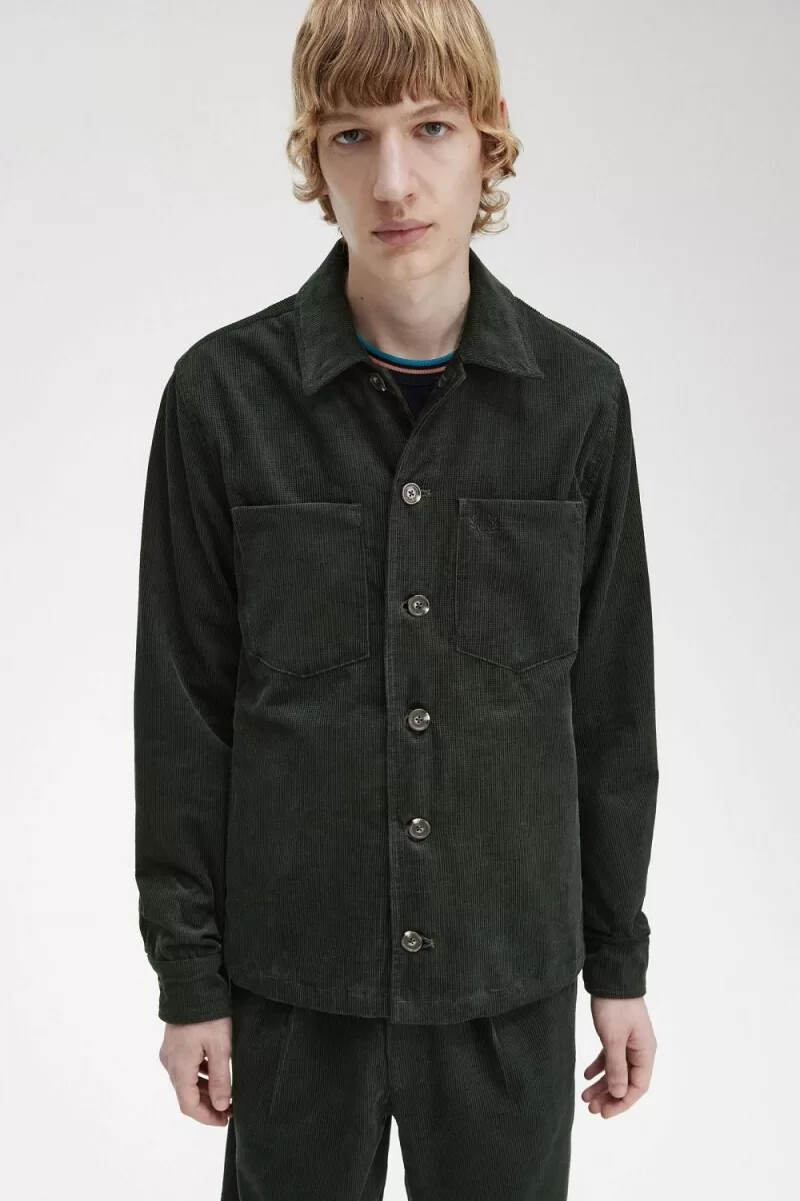 fred perry herrenhemd mit waffelcord-muster nachtgrün