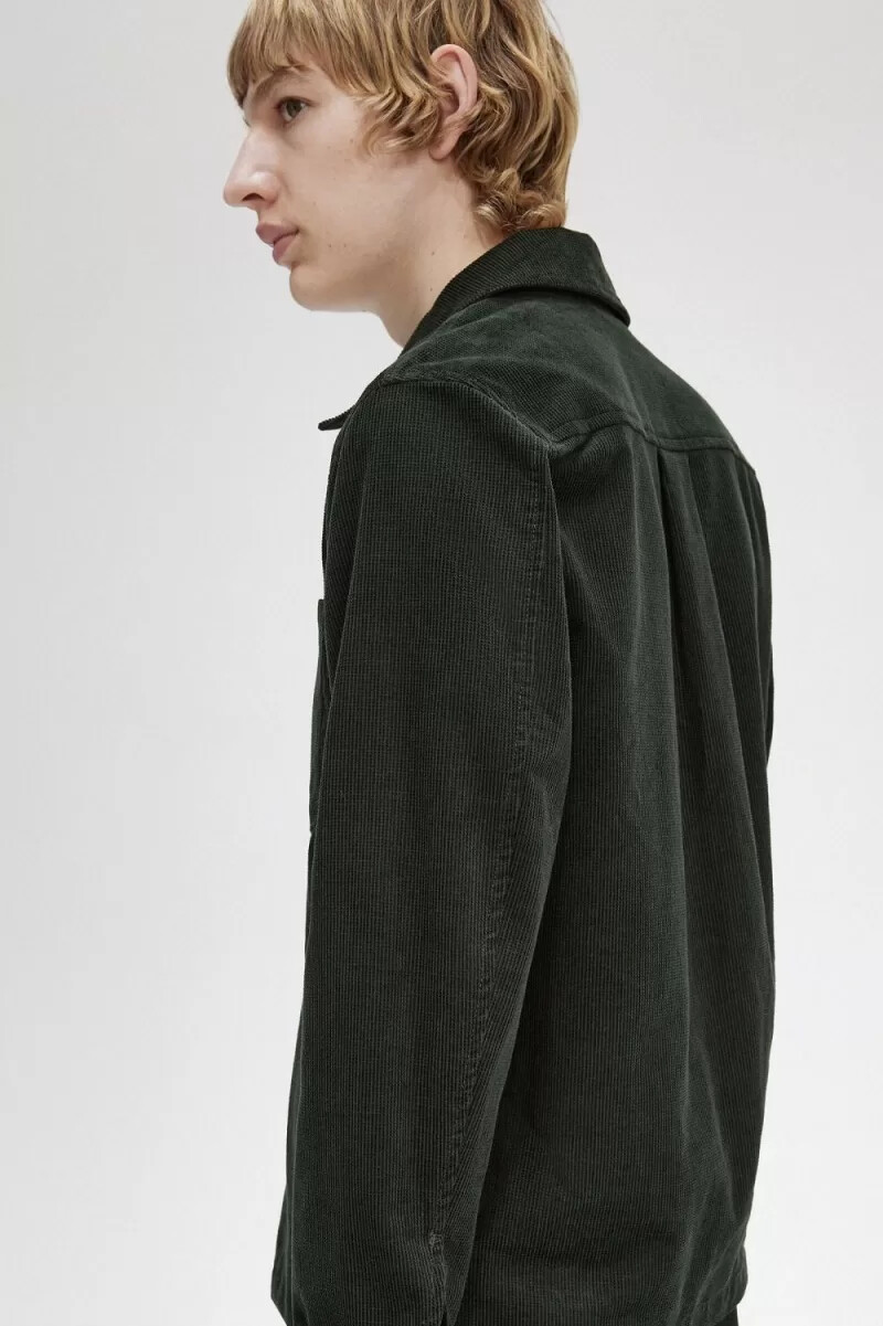 fred perry herrenhemd mit waffelcord-muster nachtgrün