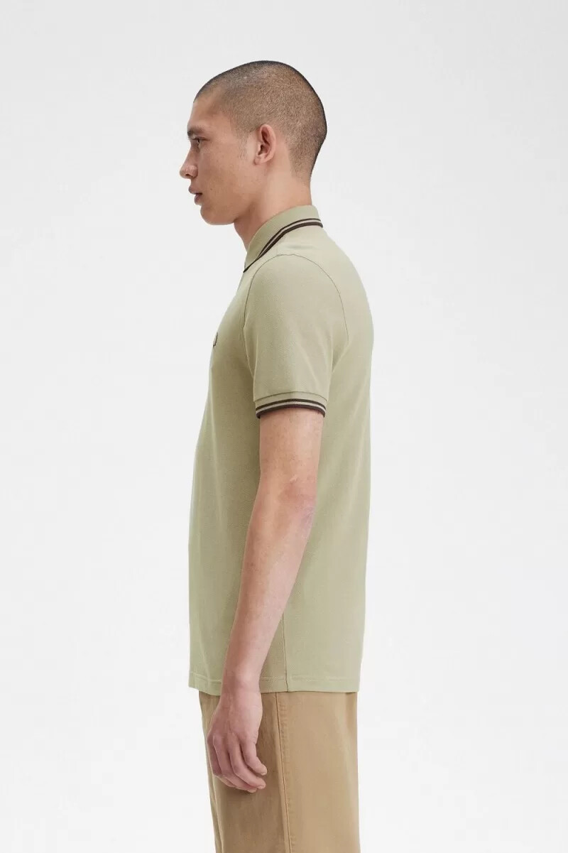 fred perry m3600 herrenhemd warmgrau dunkelrot
