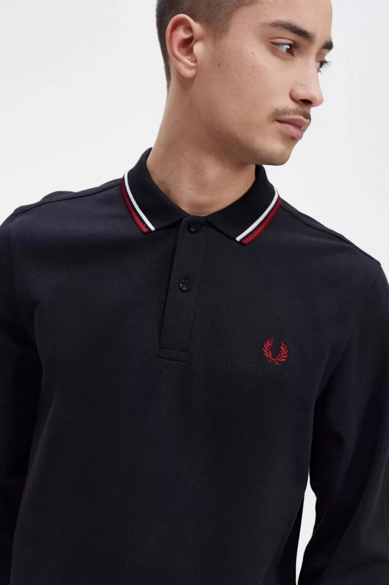 fred perry m3636 herrenhemd marineblau schneeweiß gebranntes rot