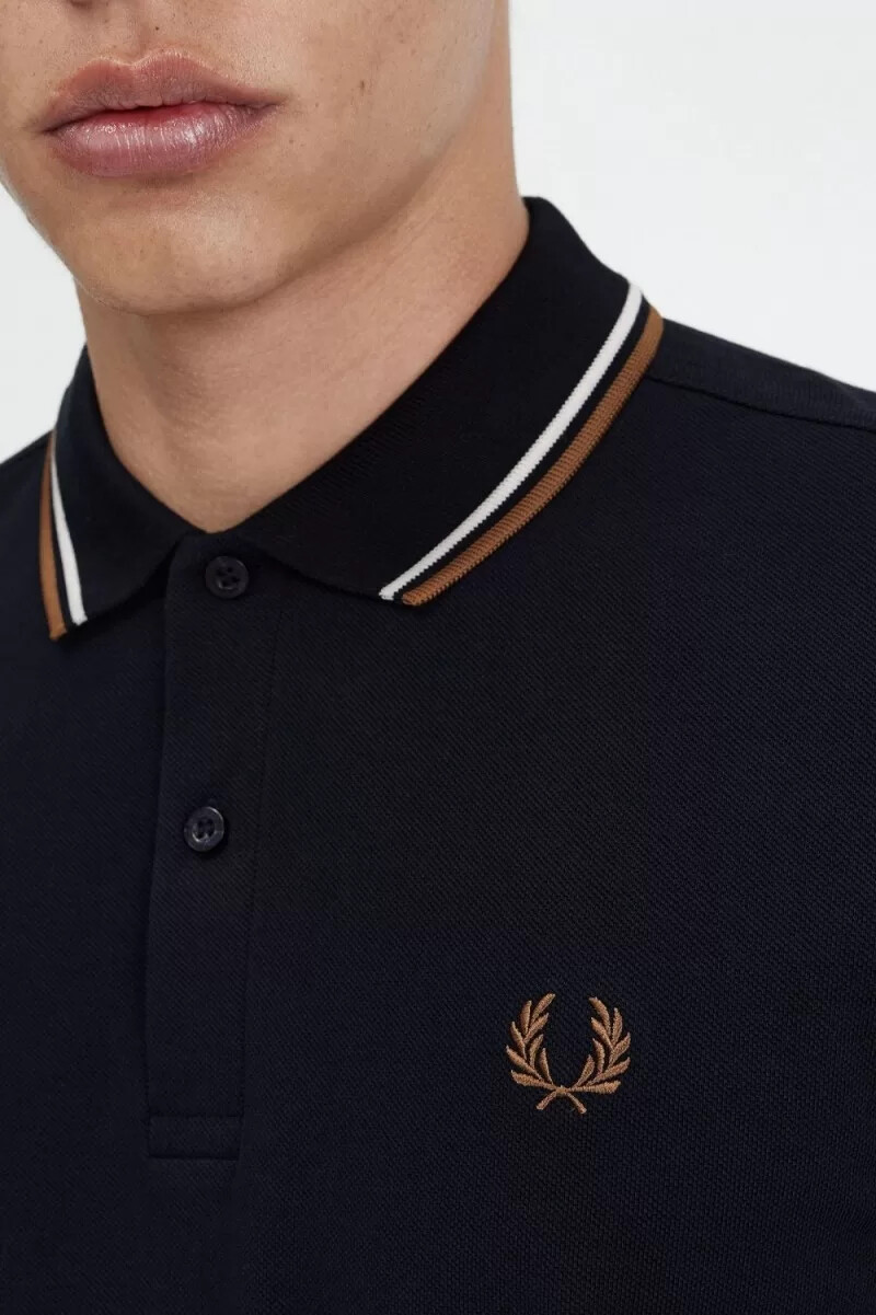 fred perry m3636 herrenhemd marineblau schneeweiß braun