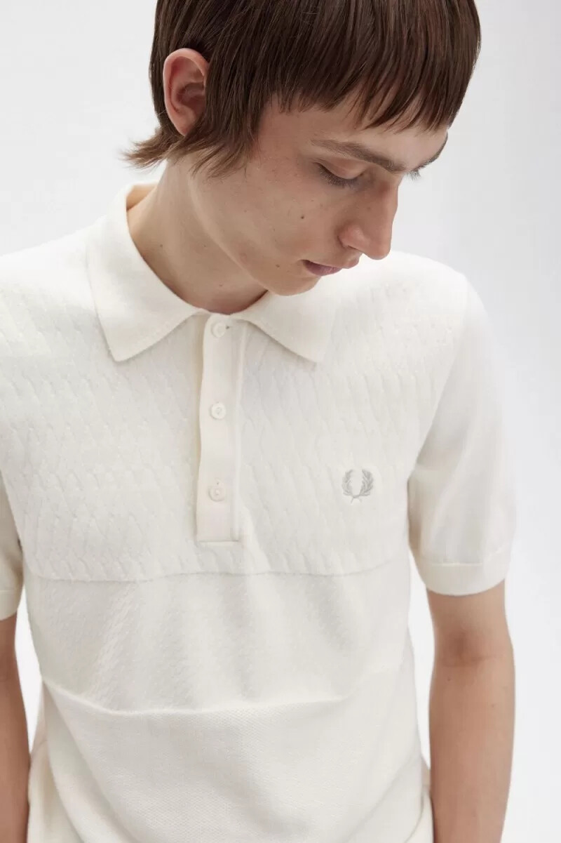 fred perry herrenhemd mit ton-in-ton-einsätzen strick beige
