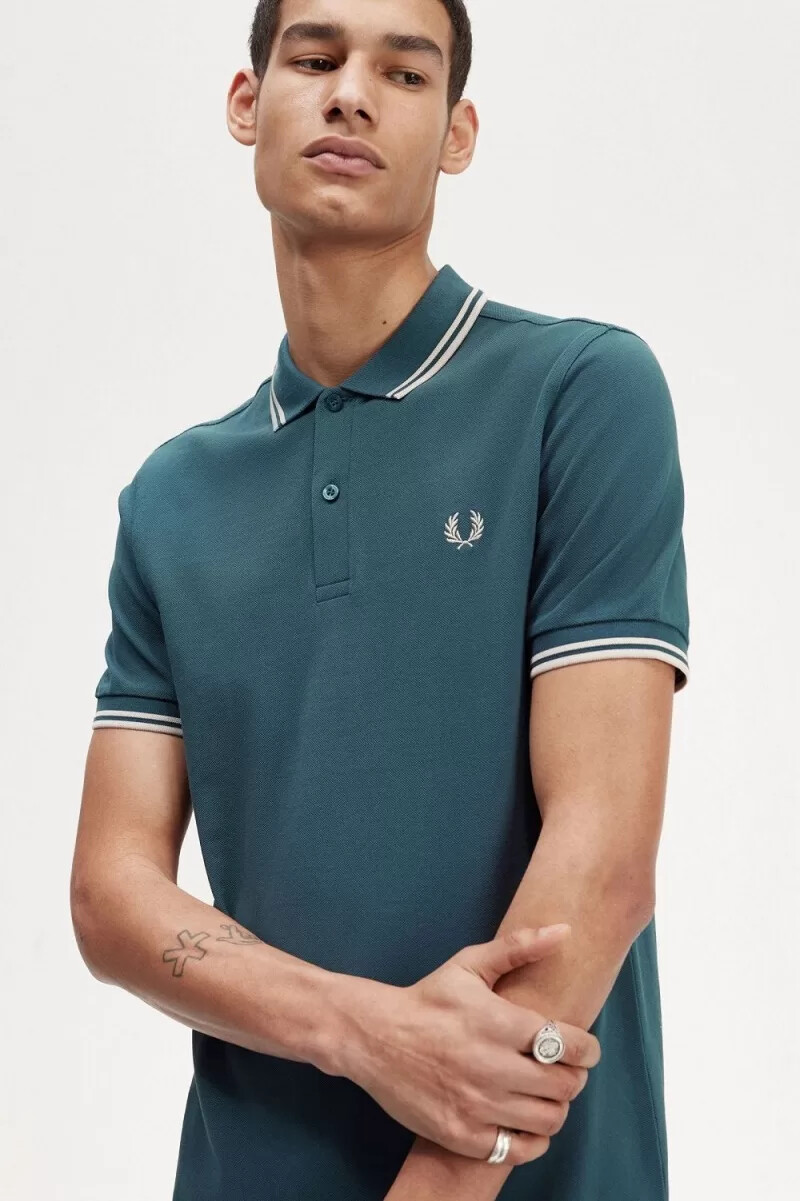 fred perry m3600 herrenhemd petrolblau hellmint
