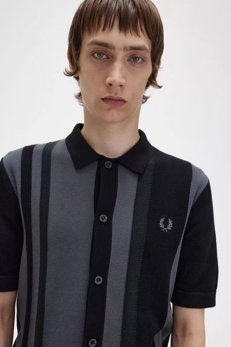 fred perry gestreiftes strickhemd für herren schwarz