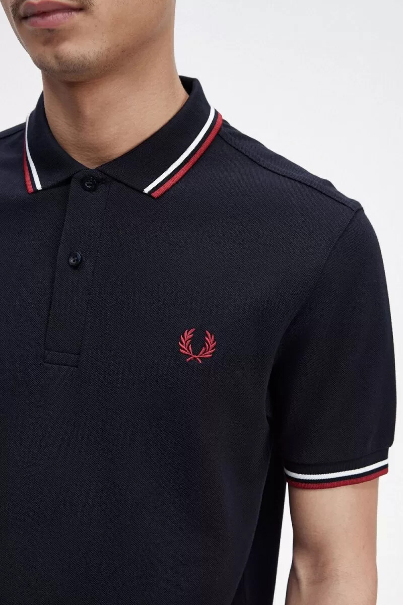 fred perry m3600 herrenhemd marineblau schneeweiß gebranntes rot