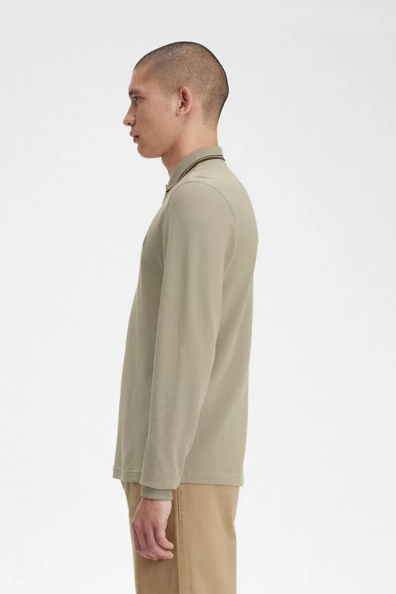 fred perry m3636 herrenhemd warmgrau dunkelrot