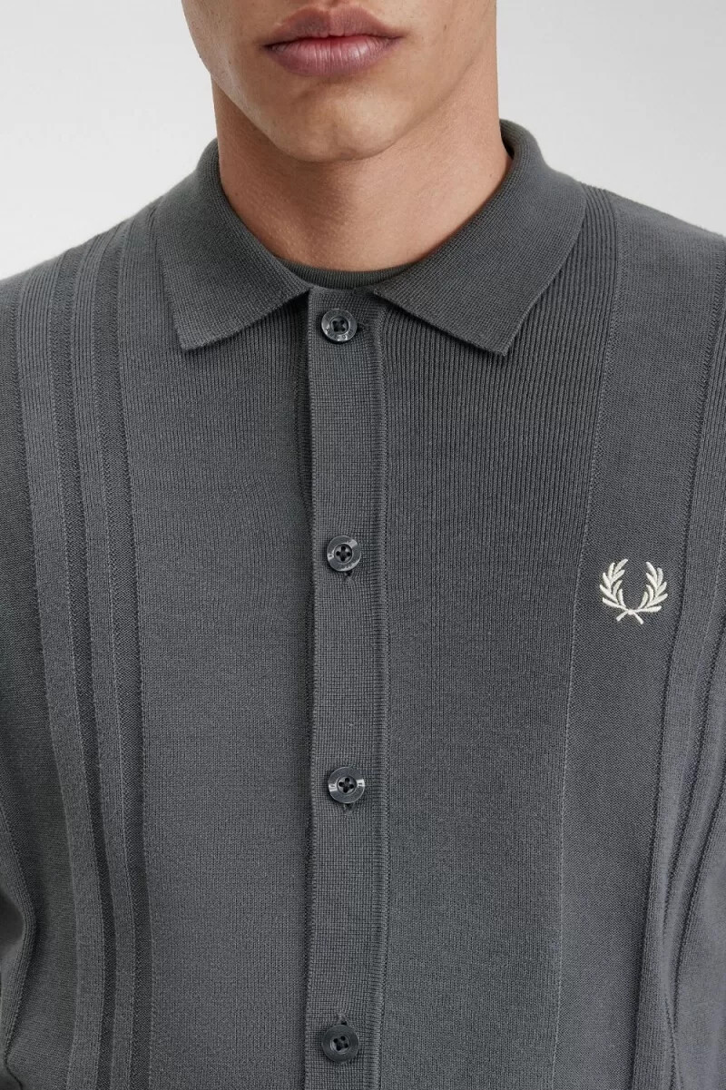 fred perry herrenhemd mit knopfleiste strickig feldgrün