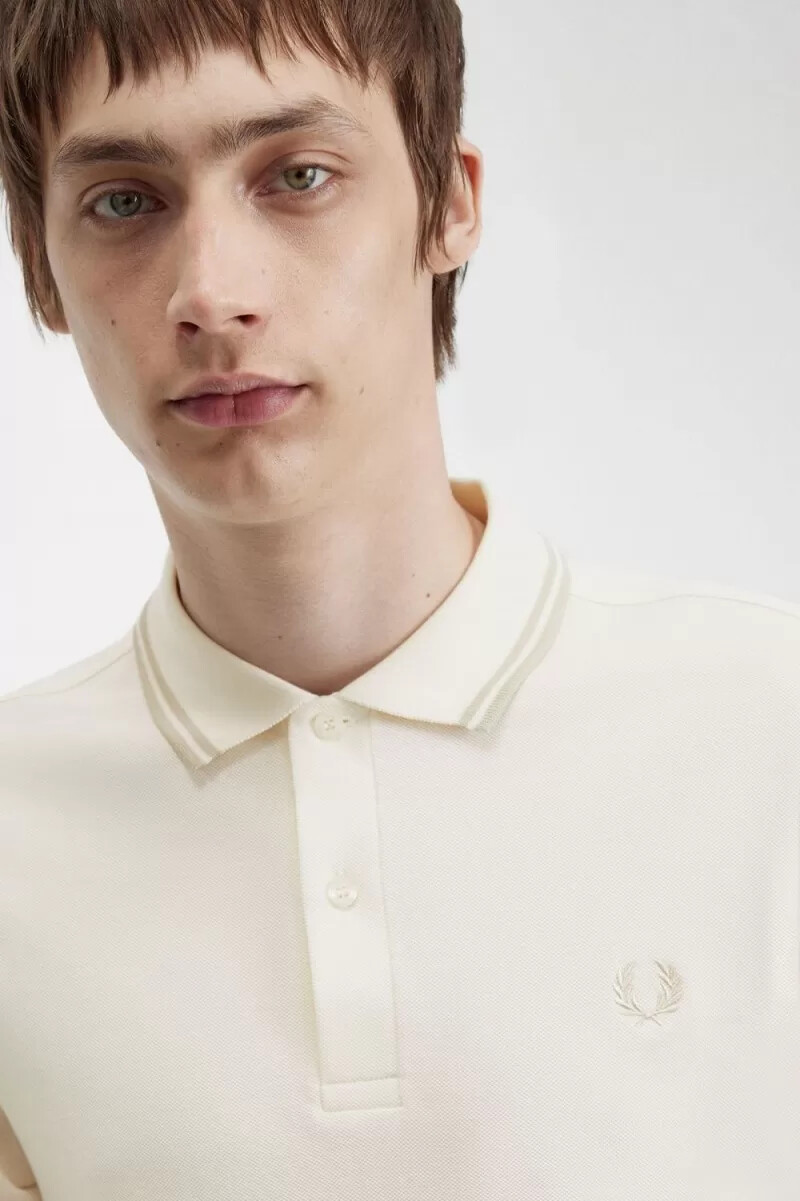 fred perry m3636 herrenhemd beige haferflocken