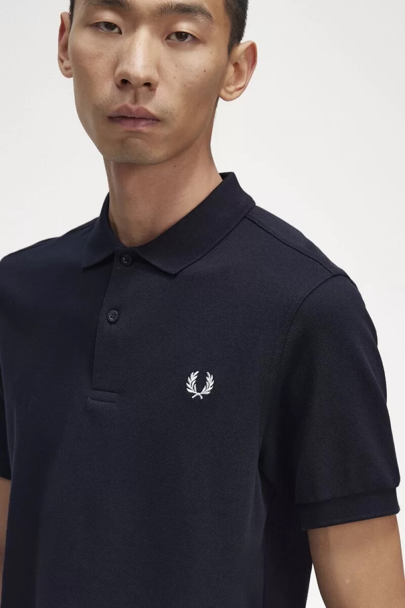 fred perry m6000 herrenhemd marineblau schneeweiß