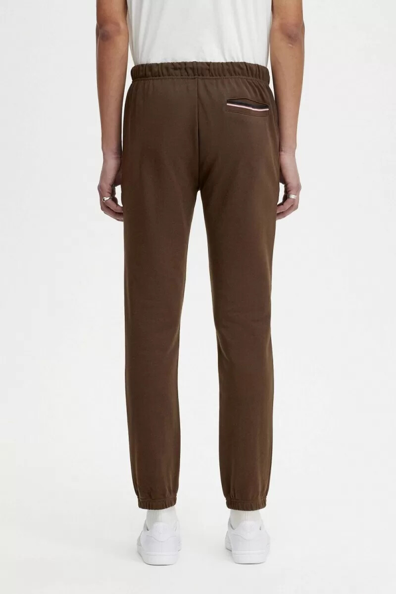 fred perry loopback sweat herrenhose farbe burnt tobacco