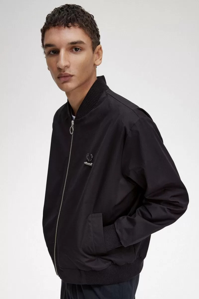 fred perry bomberjacke für herren mit print schwarz