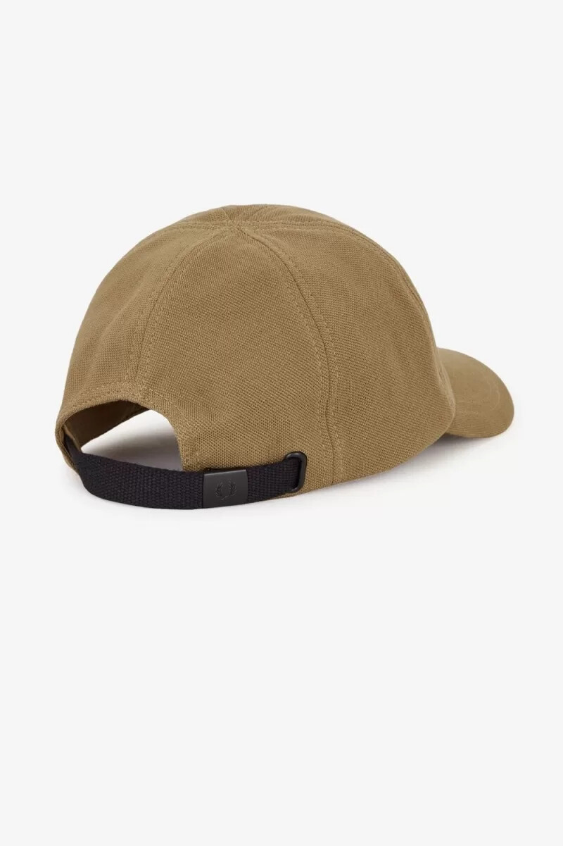 fred perry classic piqué herrenkappen braun beige