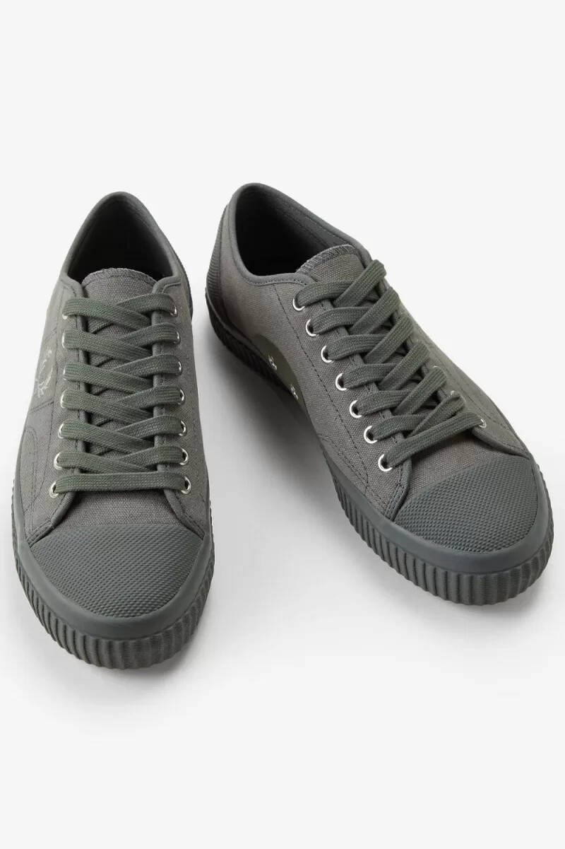 fred perry low hughes herren-sneaker feldgrün warmgrau