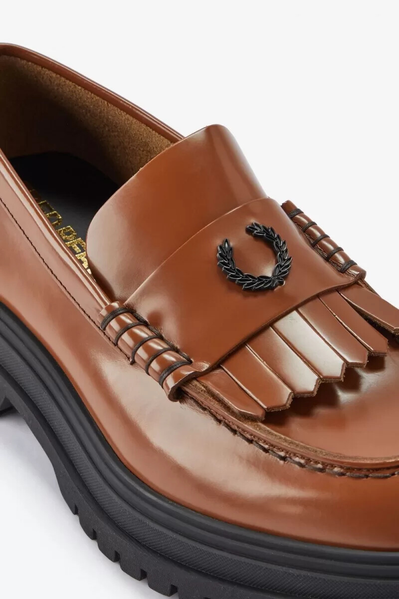 fred perry herren-loafer aus leder hellbraun