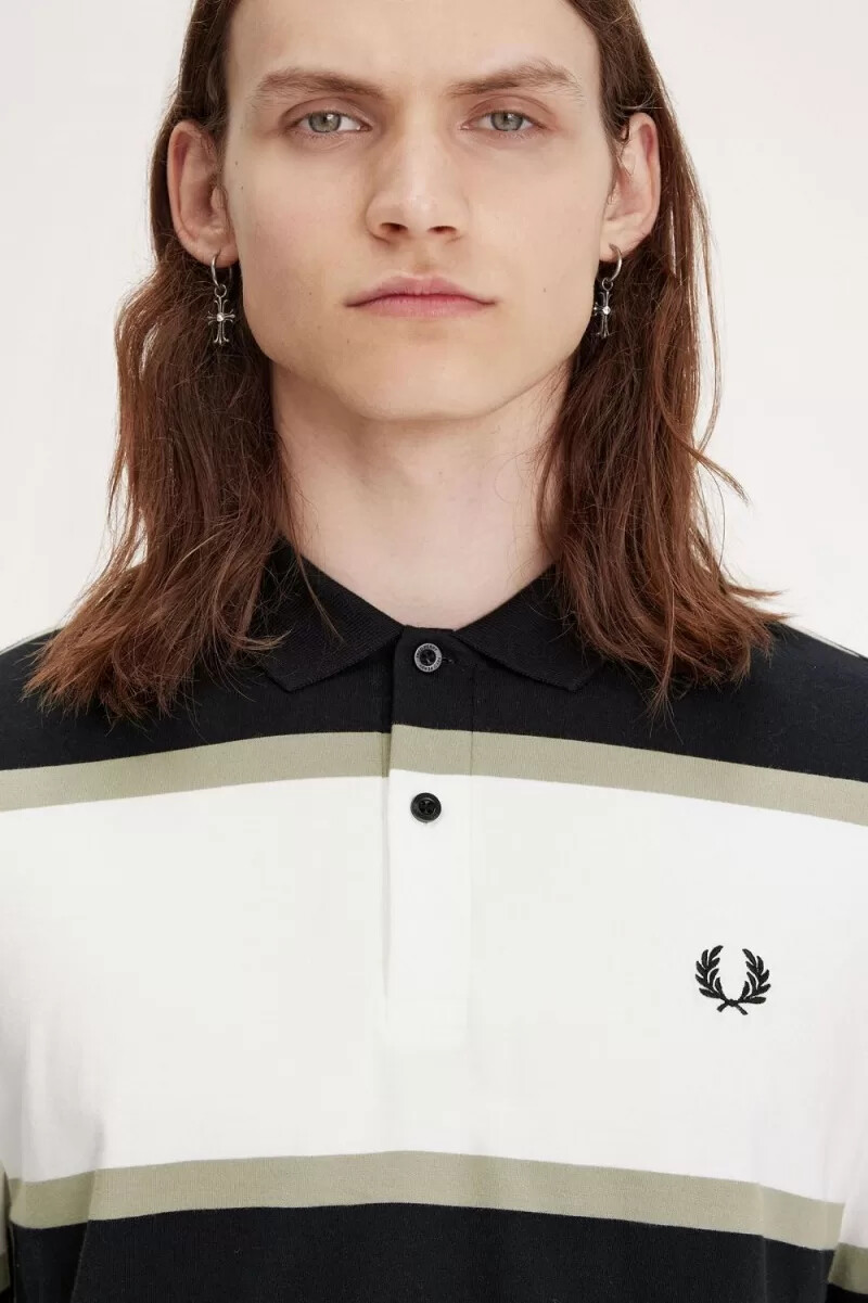 fred perry herren-poloshirt mit streifenmuster schneeweiß