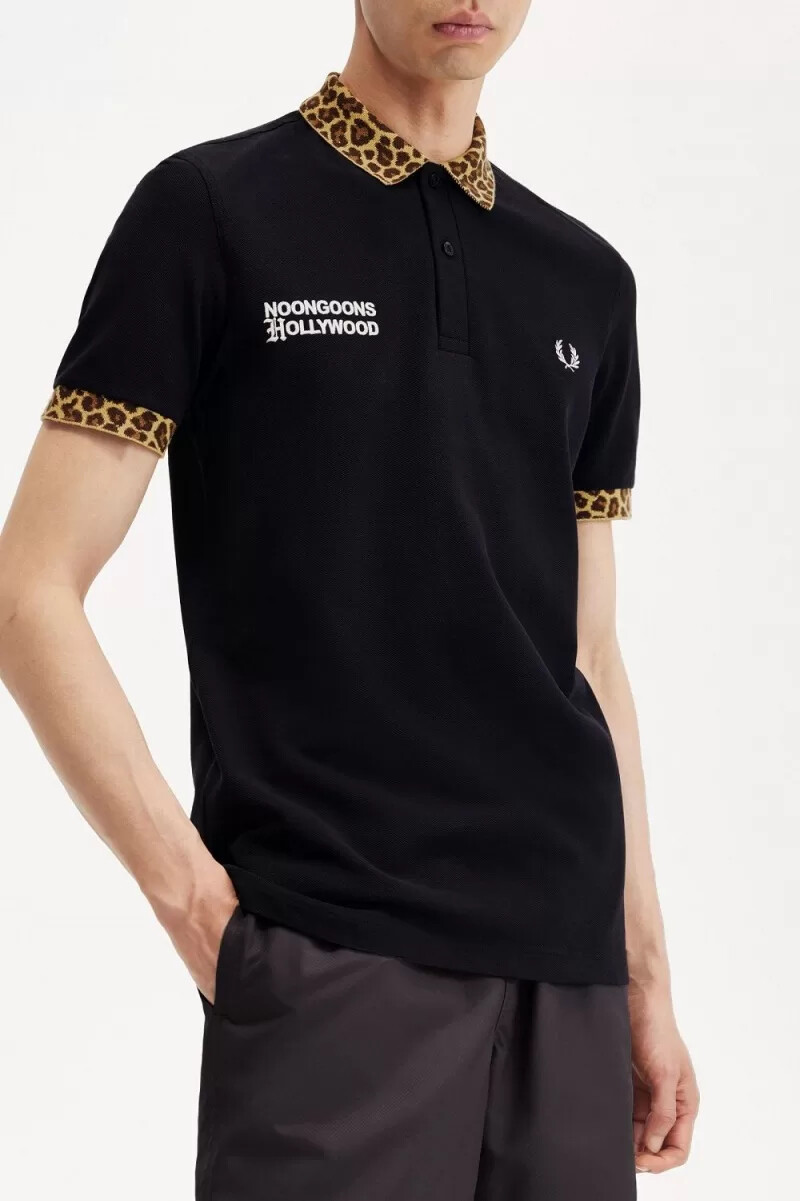 fred perry noongoons herren-poloshirt mit leopardenmuster schwarz