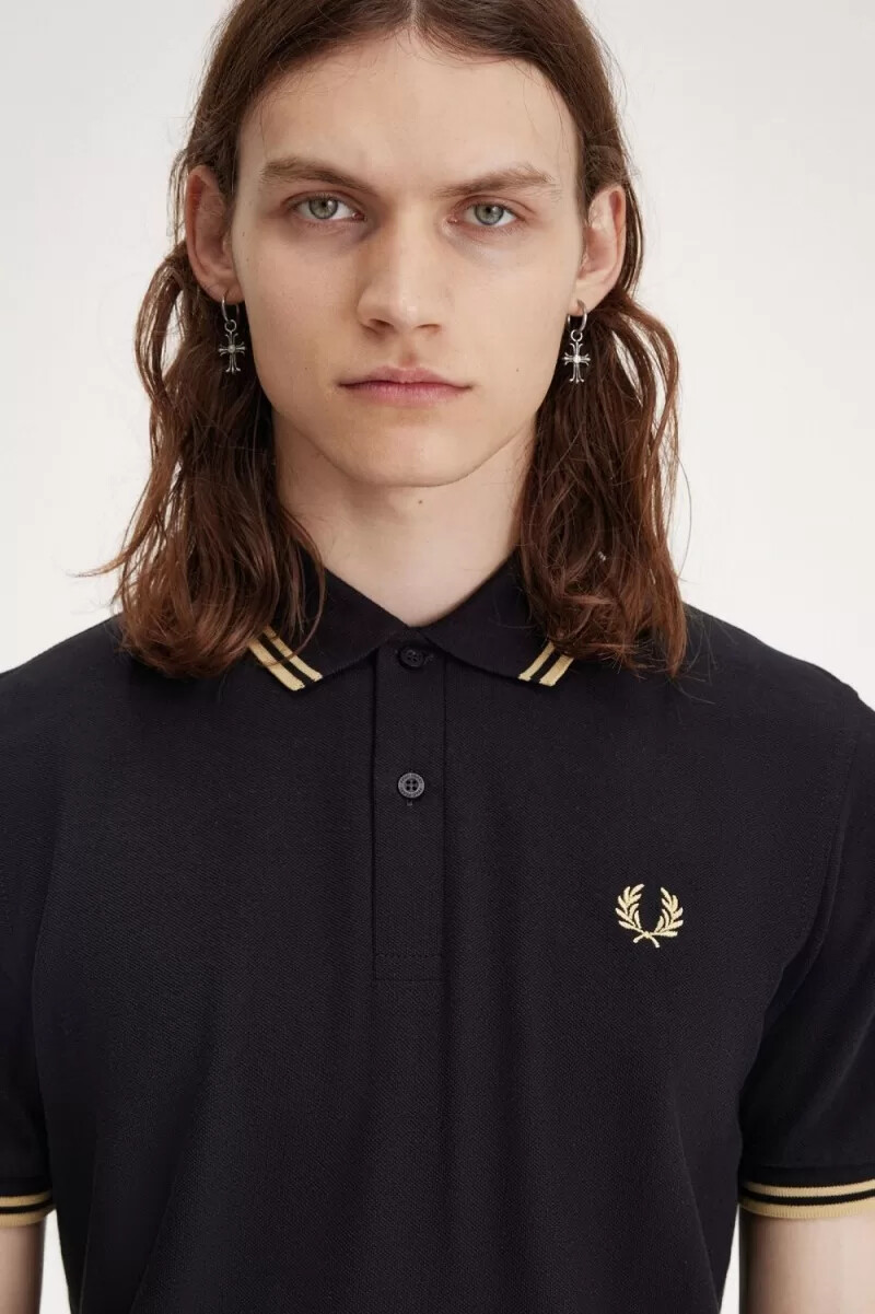 fred perry osaka m12 herren-poloshirt schwarz champagner