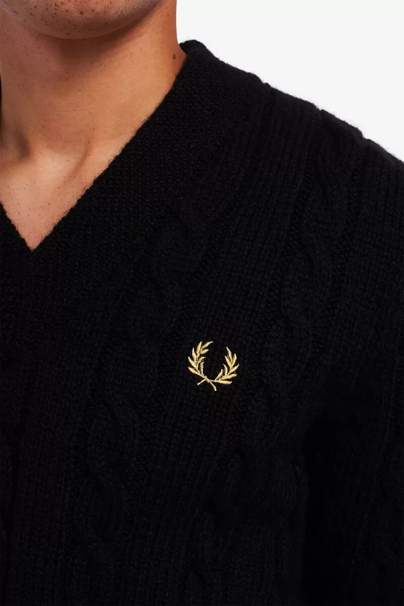 fred perry zopfmuster-pullover mit v-ausschnitt für herren schwarz