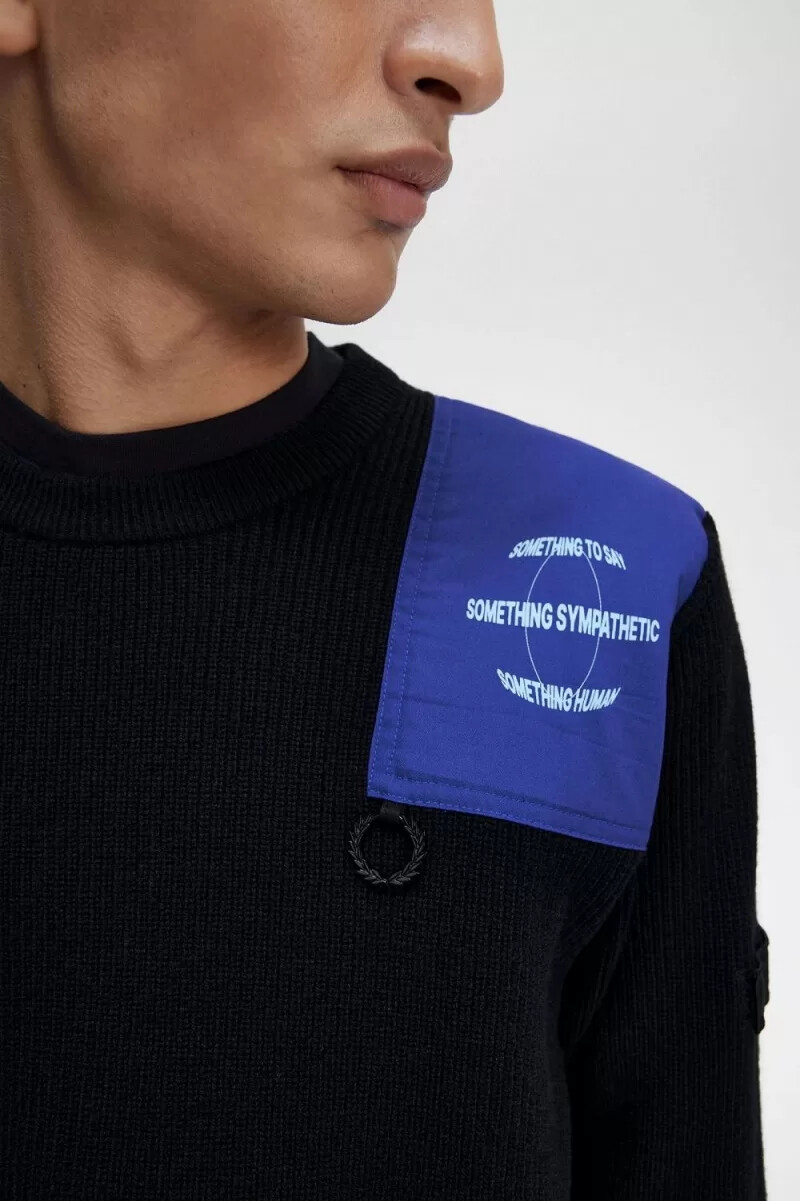fred perry herrenpullover mit patch-details schwarz