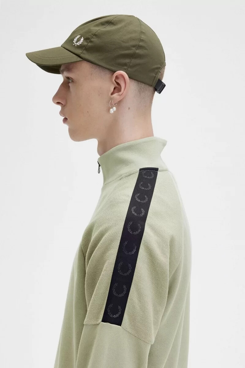 fred perry herren-sweatshirt mit halbem reißverschluss und kreislogo mint