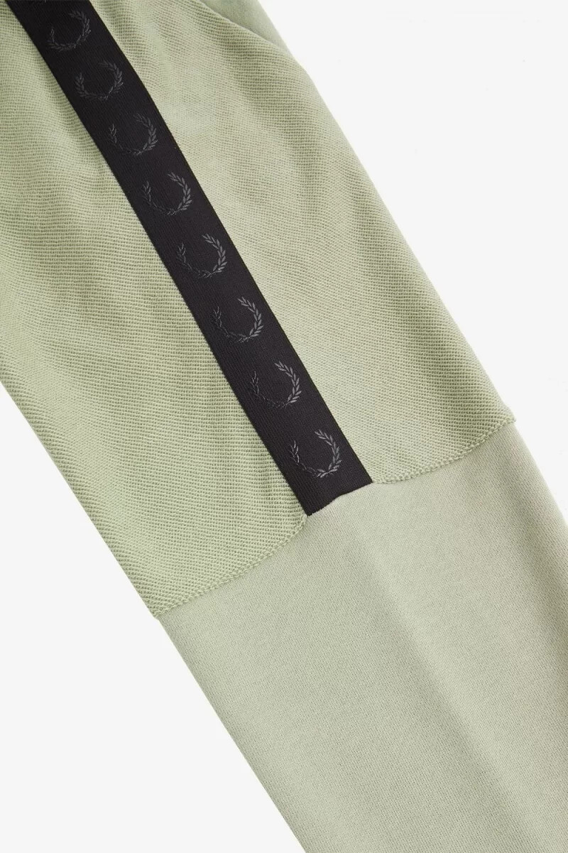 fred perry herren-sweatshirt mit halbem reißverschluss und kreislogo mint