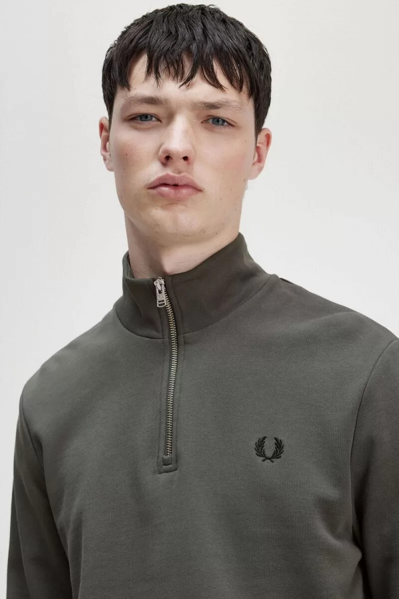 fred perry herren-sweatshirt mit halbem reißverschluss feldgrün