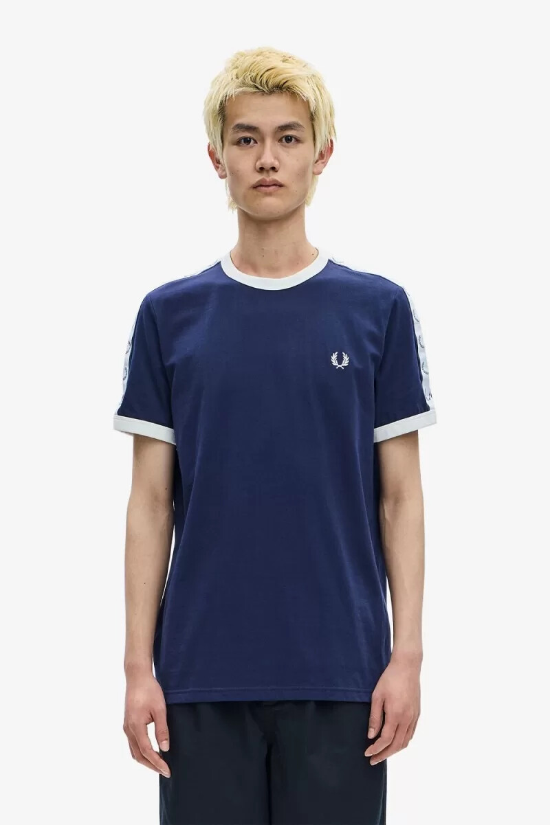 fred perry herren-t-shirt mit abgesetztem ringer-muster carbonblau