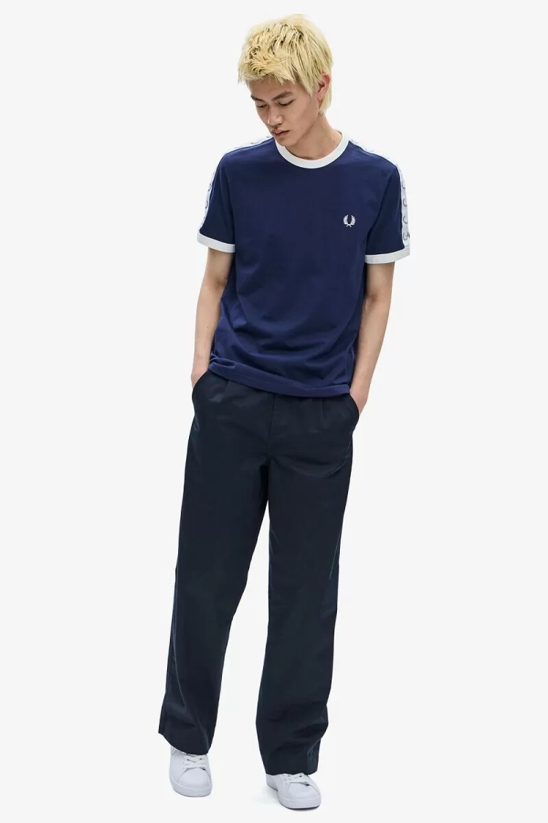 fred perry herren-t-shirt mit abgesetztem ringer-muster carbonblau