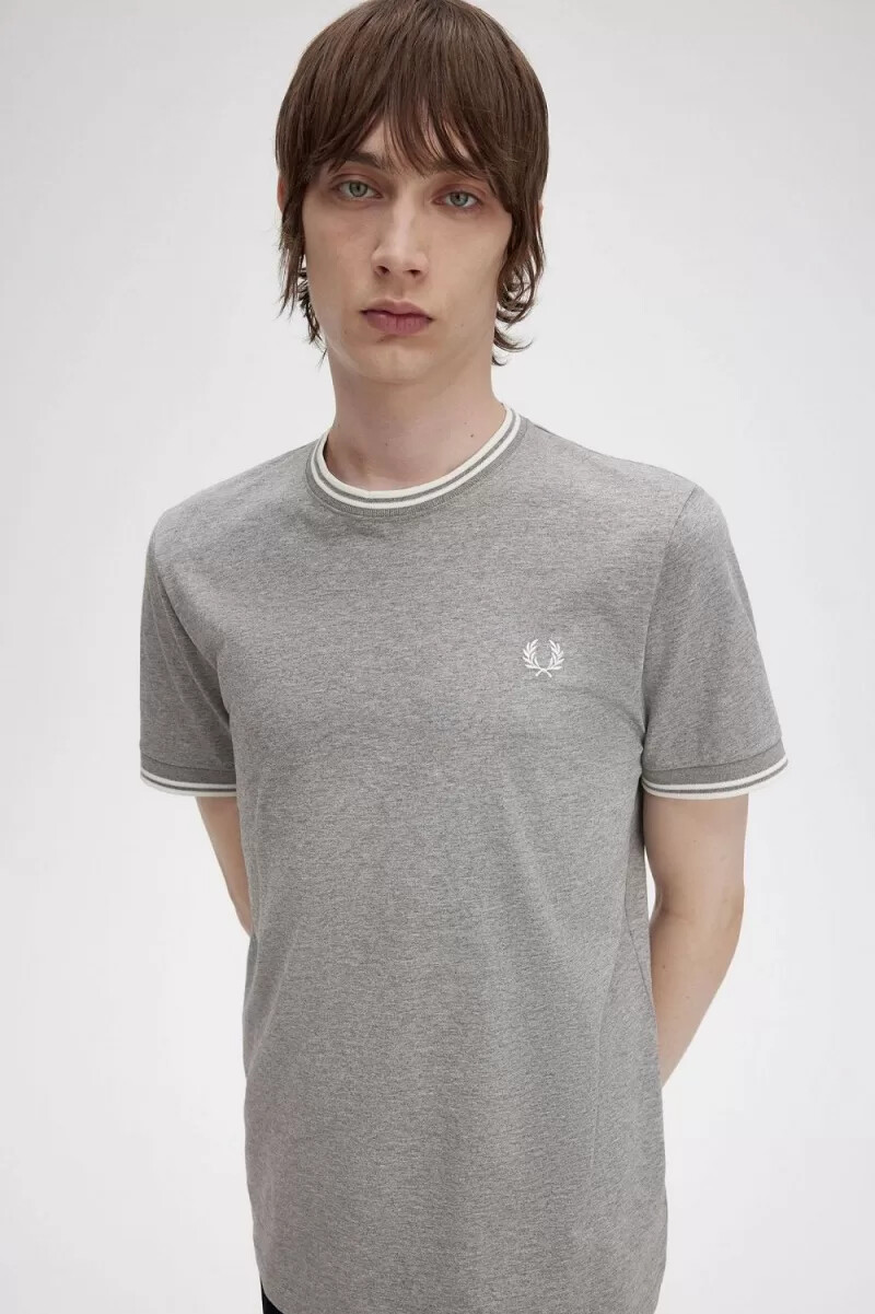 fred perry twin tipped herren-t-shirt grau