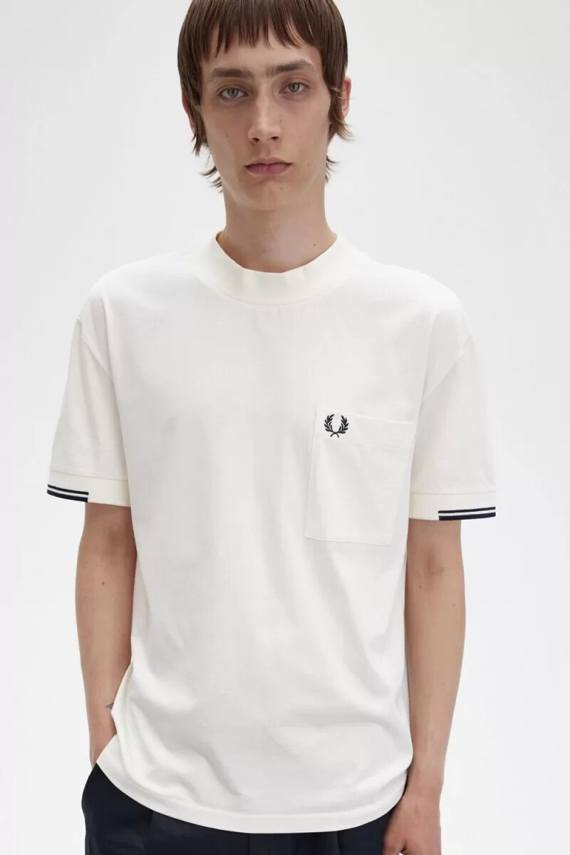 fred perry herren-t-shirt mit farbtupfern an den Ärmeln beige