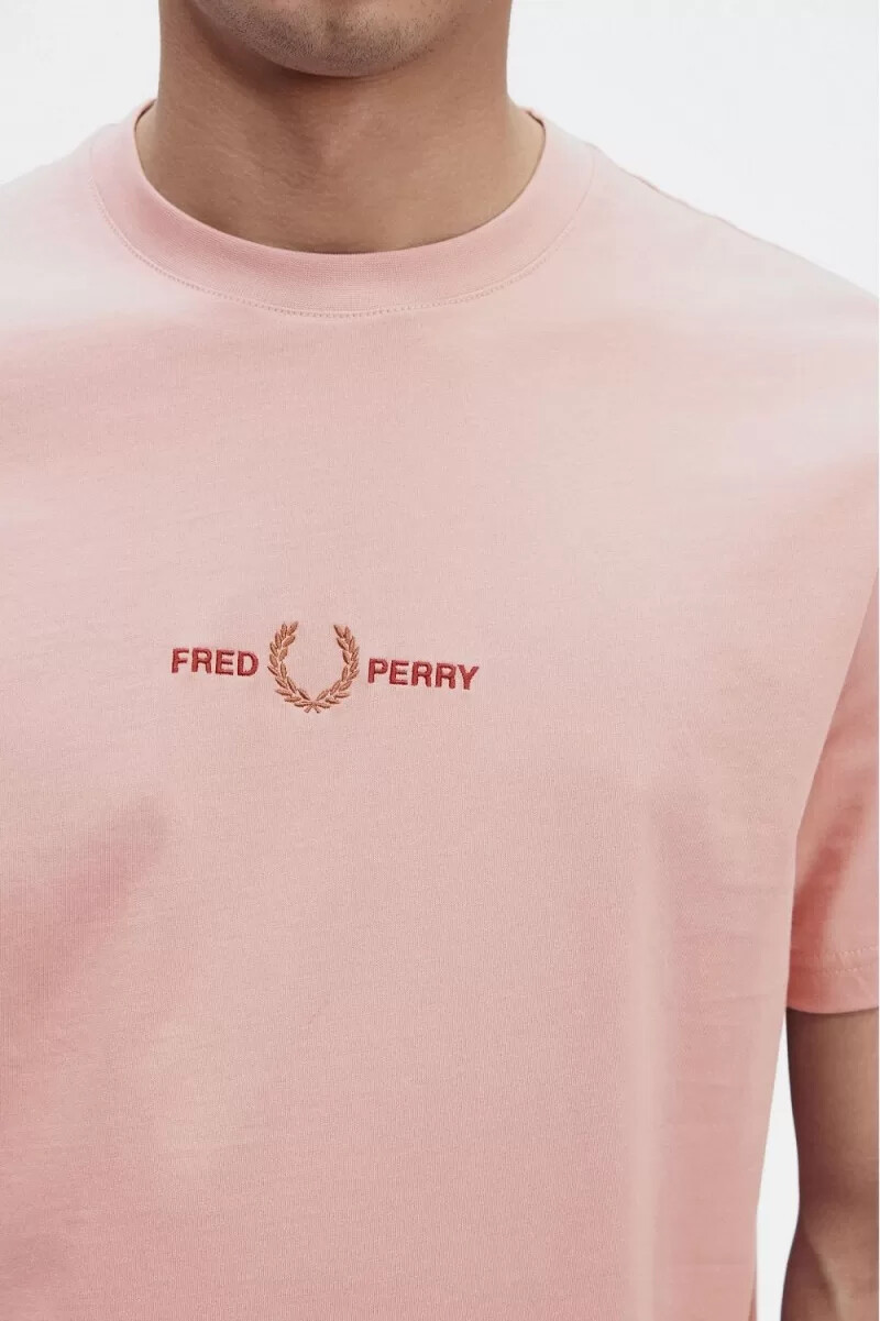 fred perry herren-t-shirt mit stickerei altrosa