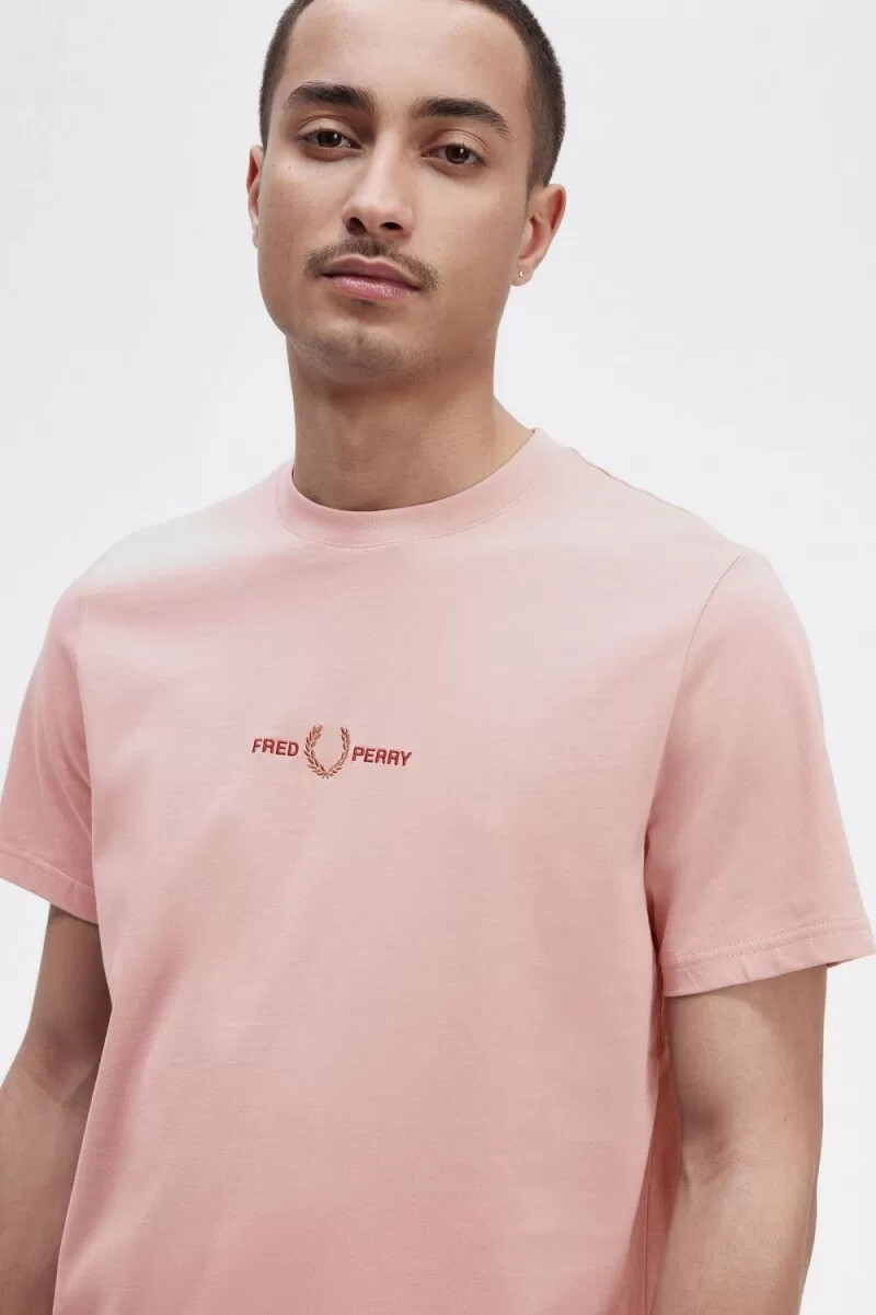 fred perry herren-t-shirt mit stickerei altrosa