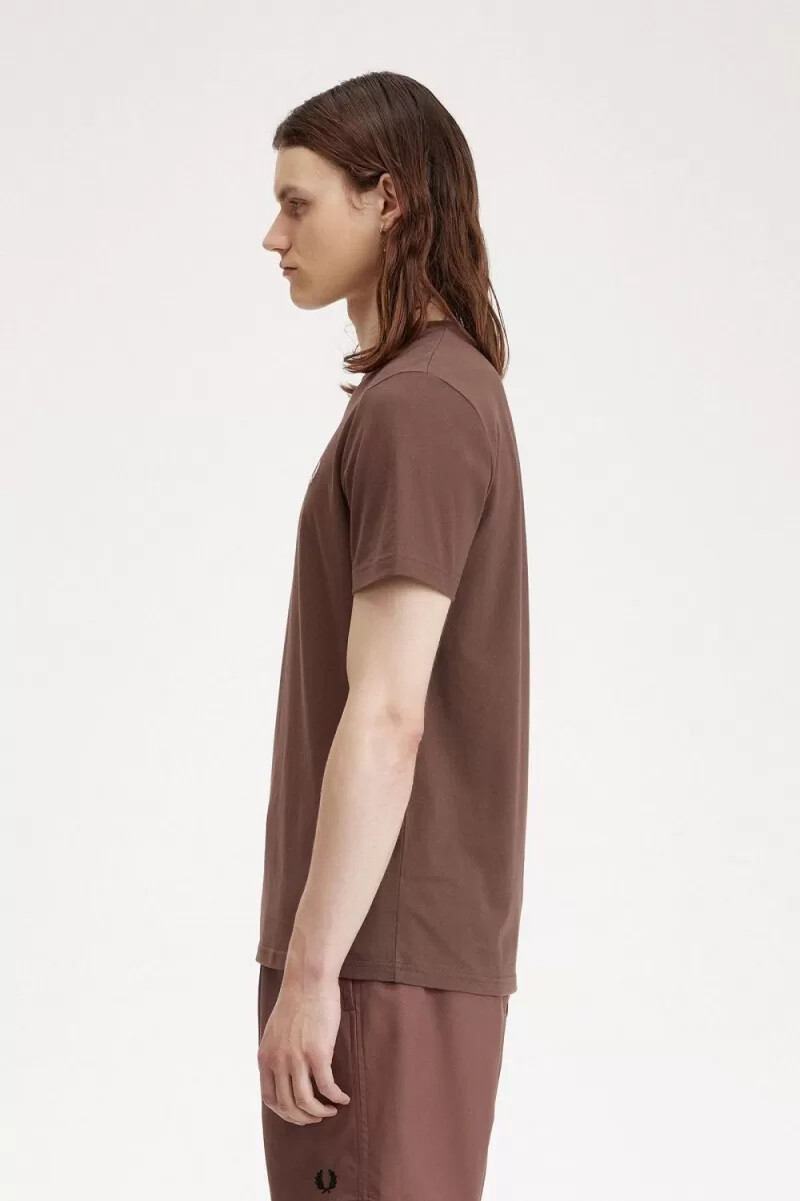 fred perry herren-t-shirt mit rundhalsausschnitt dunkelrot warmgrau