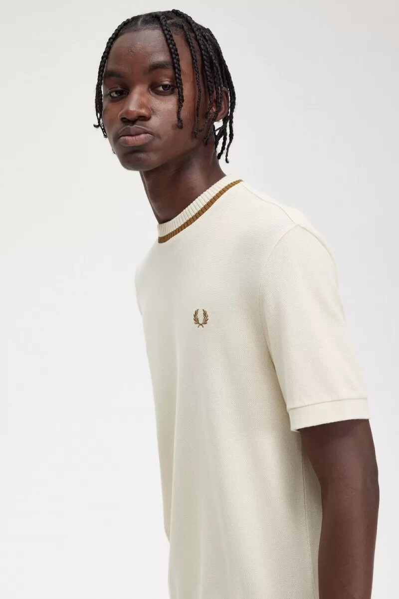 fred perry herren-t-shirt mit rundhalsausschnitt aus piqué farbe haferflocken