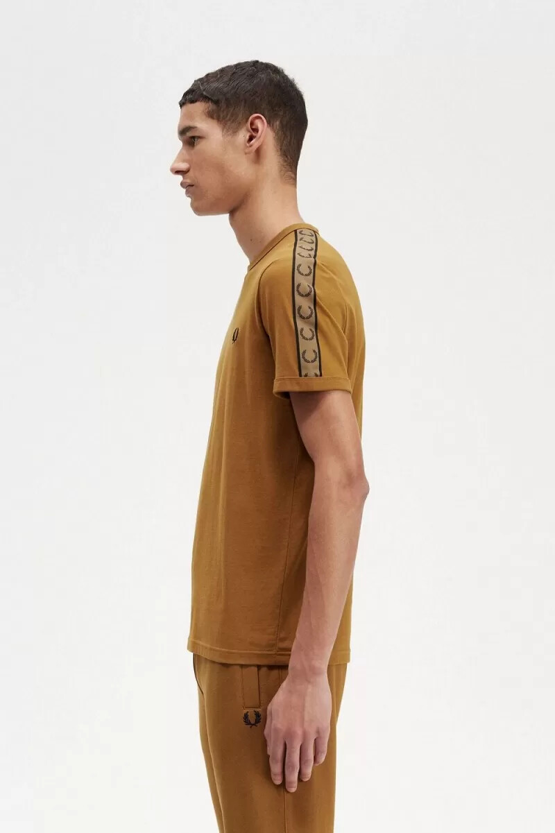fred perry herren-t-shirt mit kontrastband dunkelbraun