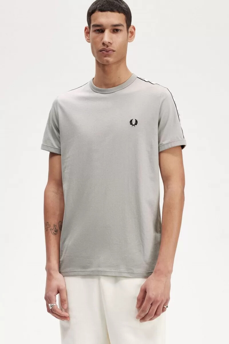 fred perry herren-t-shirt mit ziernähten grau