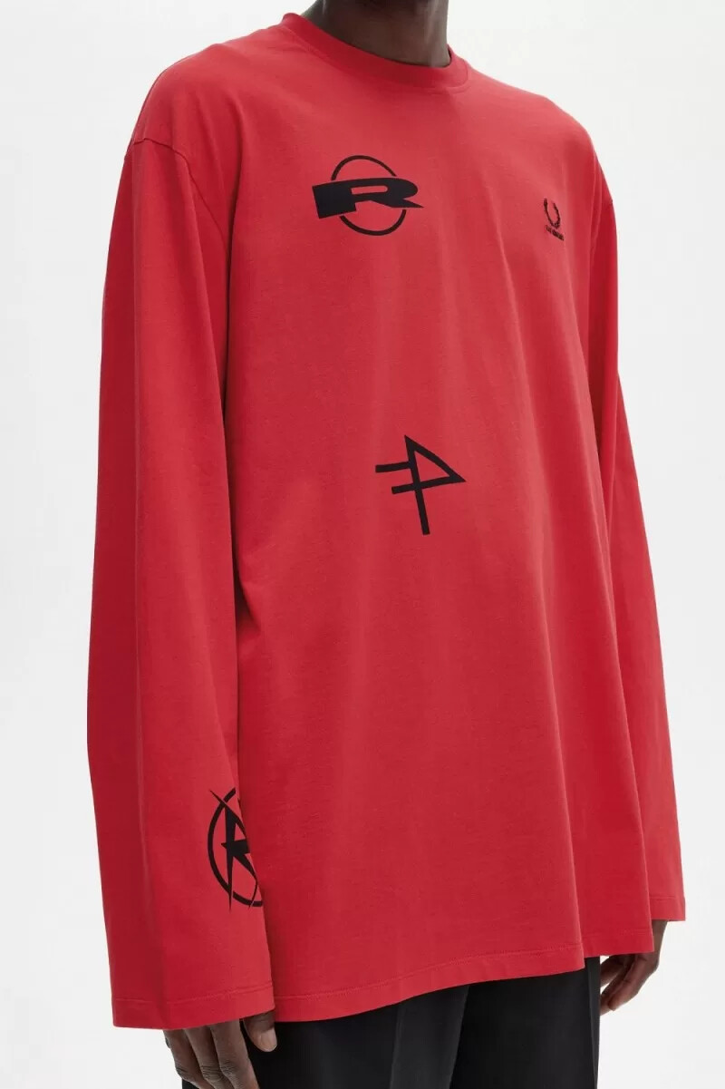 fred perry langarm-t-shirt mit print für herren rot