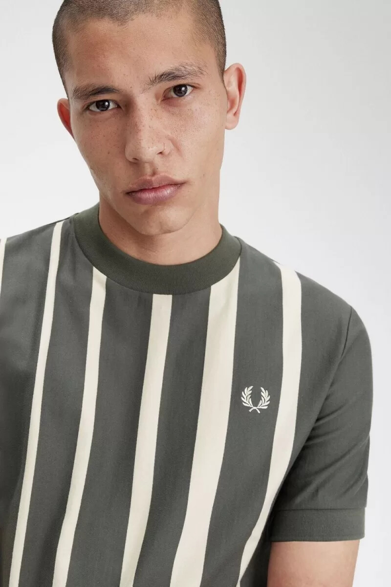 fred perry herren-t-shirt mit farbverlauf und streifen feldgrün