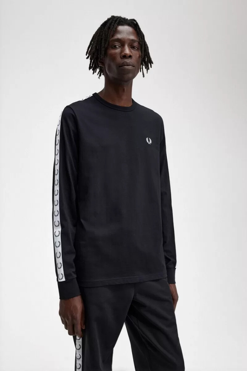 fred perry langarm-t-shirt mit ziernähten schwarz